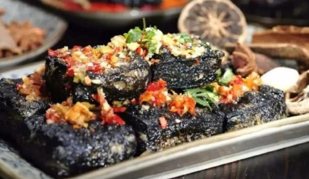 长沙这四种特产美食，本地人和游客都爱吃，你吃过哪几种？