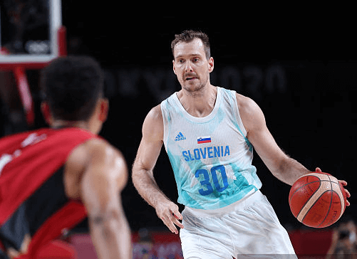 登顶第一！砍47+14+15，美国队也挡不住他们