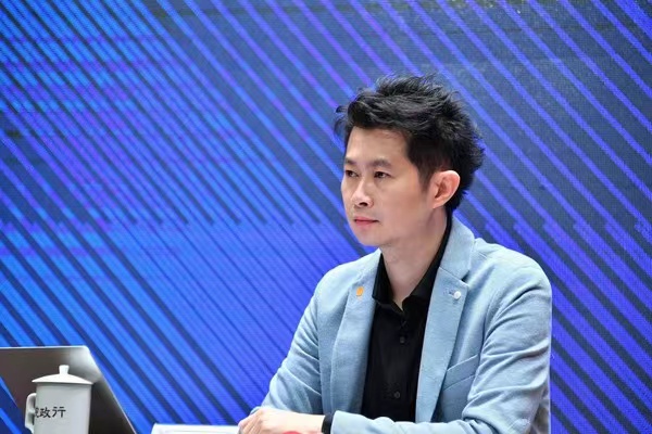 曾因造謠台灣牛肉麵含萊劑而下台，蘇貞昌子弟兵高薪重返行政機構