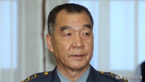 两岸军力差15倍，邱国正叫嚣“大陆打多久，台湾陪多久”，台媒怒斥太外行了
