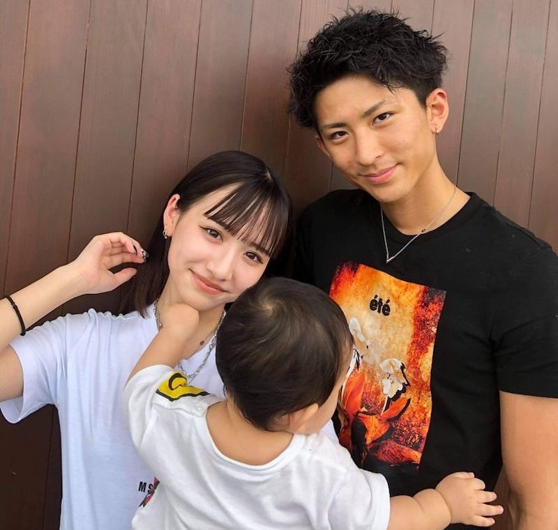 日本15歲女高中生懷孕當媽，卻被日本網友稱贊，結局意外地勵志…