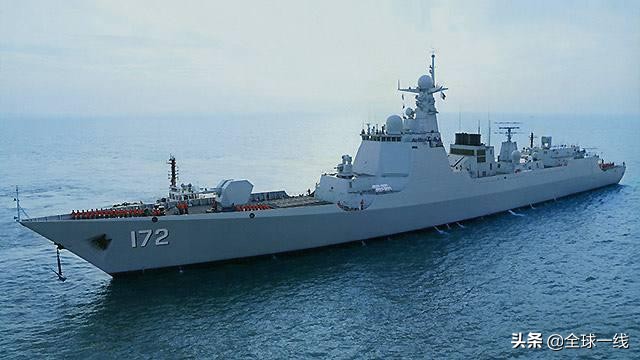 我国军舰数量将在2030年超美军，美国只能延长旧