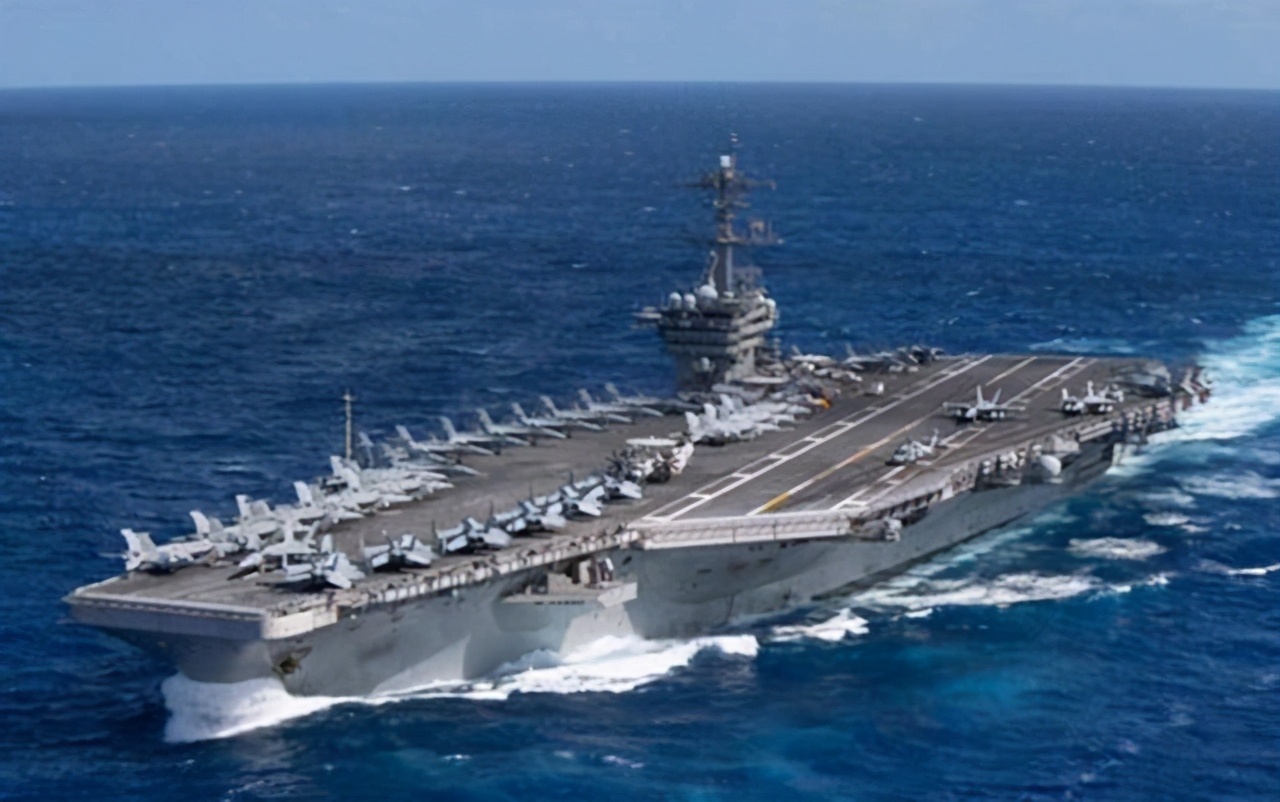 美国航母舰队卷土重来，会对我国南海岛礁实施轰炸，挑起战火吗？