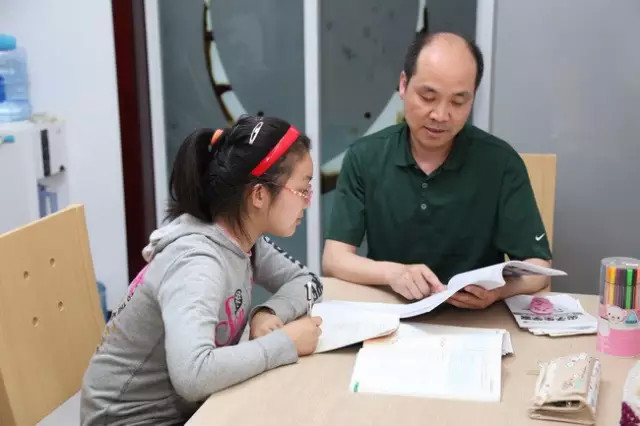 退休老教师：培养孩子学习上的好习惯，需要老师家长们清楚5件事