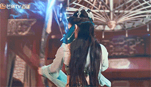 迪丽热巴古力娜扎彭小苒赵露思刘诗诗射箭，看到杨幂射箭我笑了