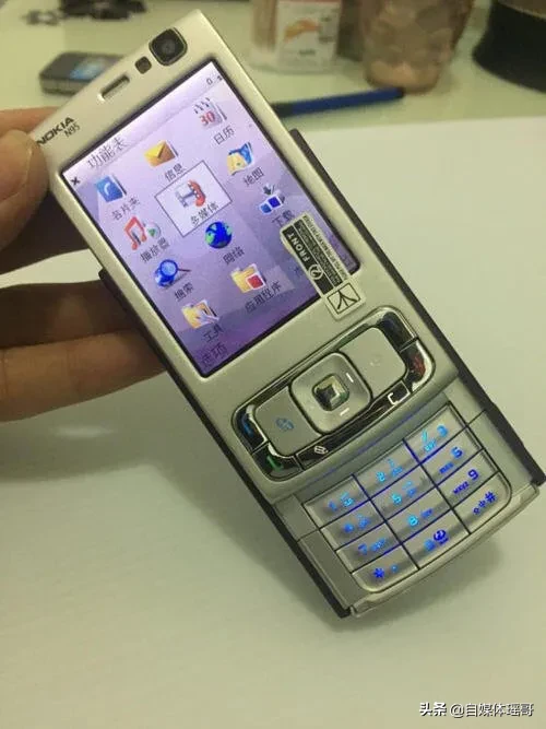 2010-今年，手機(jī)上從2G方式進(jìn)到到5G方式，你使用過(guò)什么手機(jī)上？